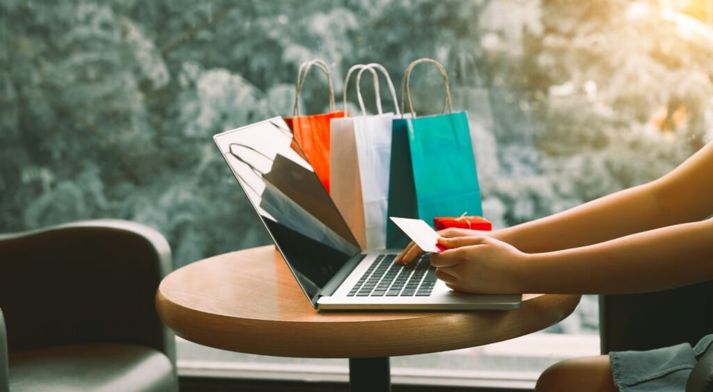 Healthy Spending Habits to Resist Impulse Shopping – The Daily Stash